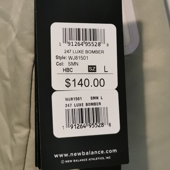 NWT New Balance Luxe Sateen Bomber Jacket Large - Picture 5 of 7